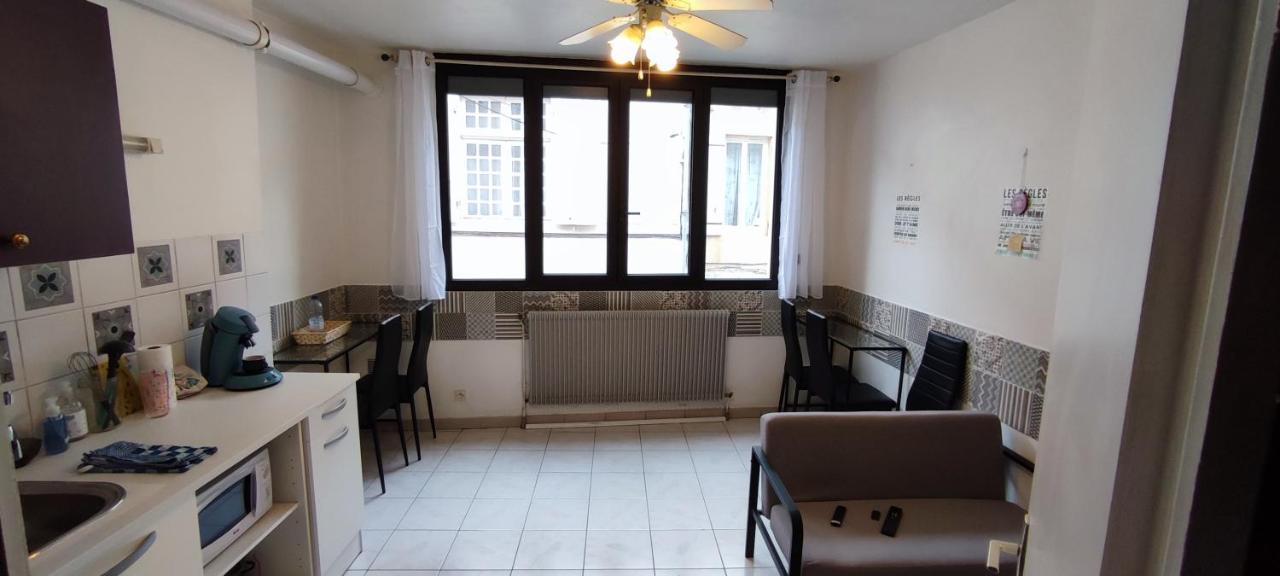 Appartement au cœur de ville à 2 mins de la gare Agen Exterior foto