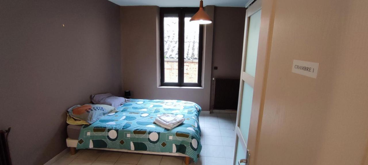 Appartement au cœur de ville à 2 mins de la gare Agen Exterior foto